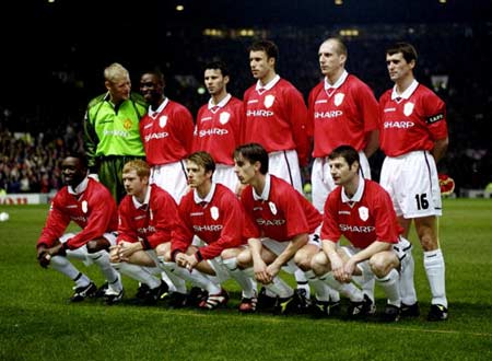 现屡屡让球 现屡屡让球